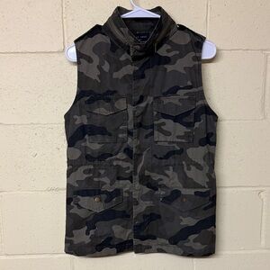 Love Tree Camo Vest